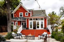 Red House Paso- Modern Farmhouse Downtown
