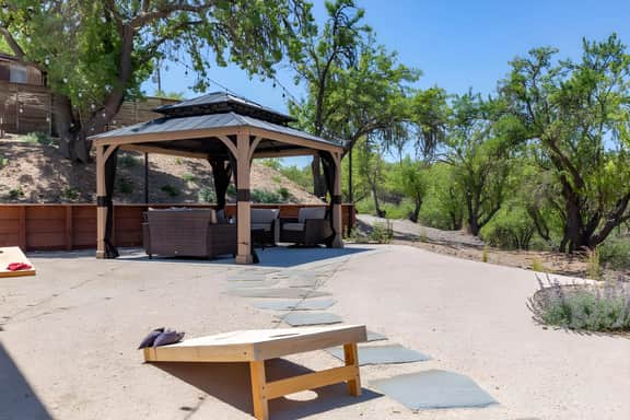 Casa Caballo: Vineyard views and close to downtown